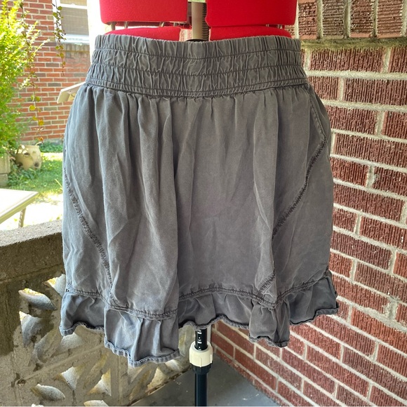 Athleta Women's Gray Ruffled Active Cargo Tennis Skirt - size L - Picture 1 of 5